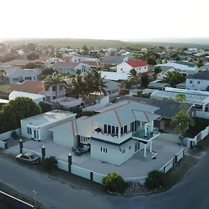 https://sunset-heights-curacao-willemstad.comcaribbean.com