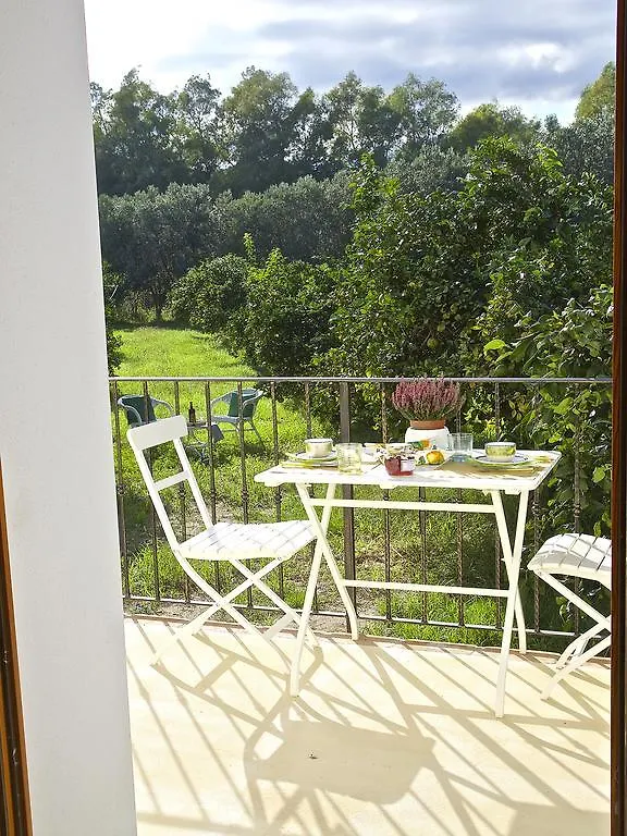 Farm stay Luna&Limoni Country Muravera Italy